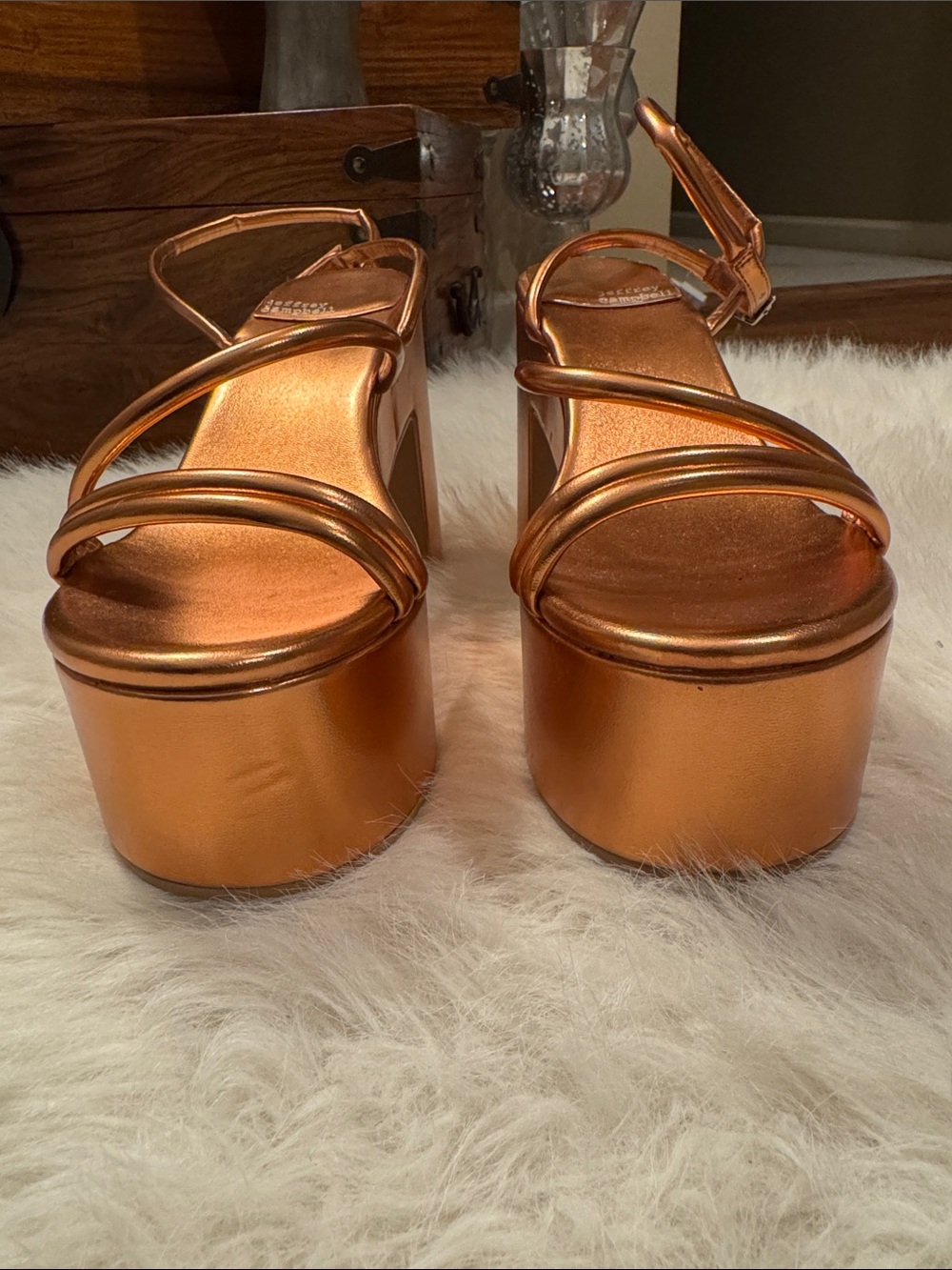 Jeffrey Campbell Metallic Copper Strappy Platform Sandals Size 8.5 pre-owned. - Picture 2 of 10